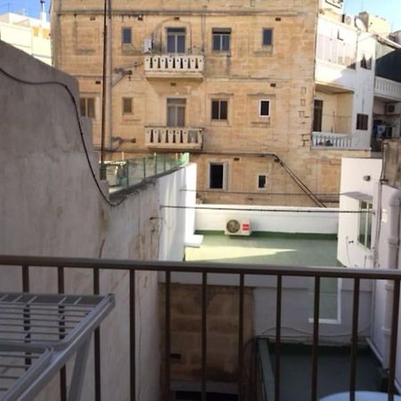Gzira / Sliema Wifi & Ac ! Great Value & Location Apartamento Exterior foto