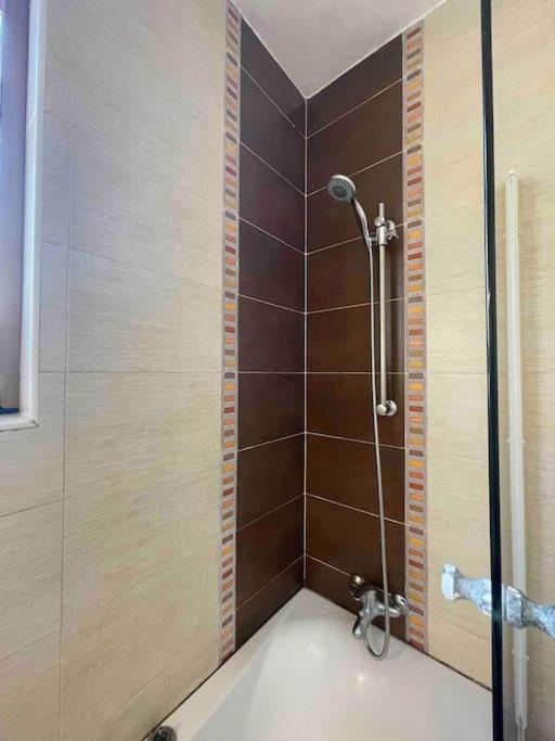 Gzira / Sliema Wifi & Ac ! Great Value & Location Apartamento Exterior foto